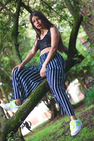 Performer EmmyJames Photo 5