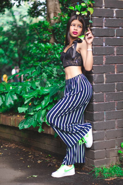 Performer EmmyJames Photo 6