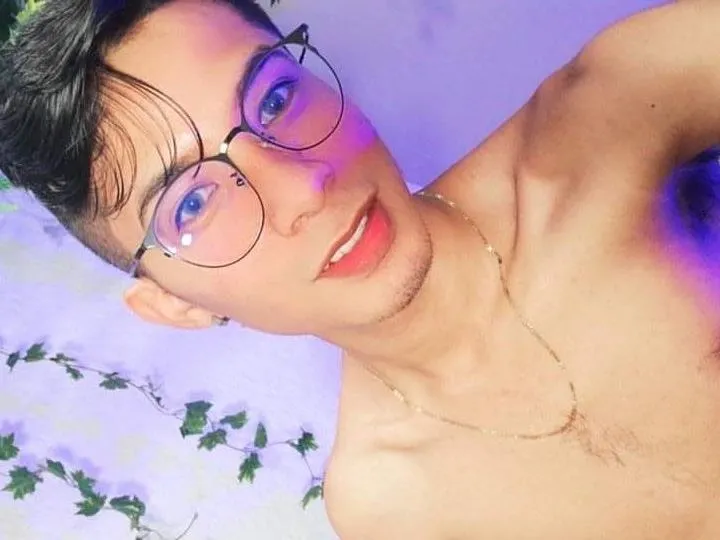 MaxXtaylor21 profilbild på webbkameramodell