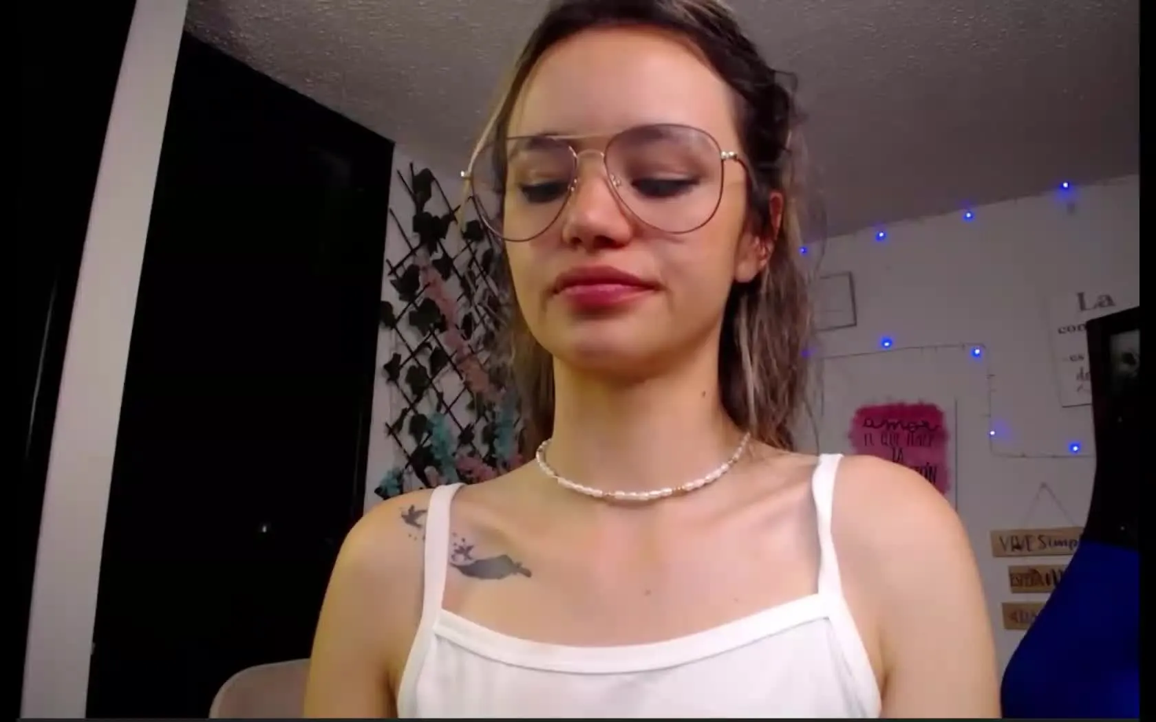 Intérprete AnnyBangs Video 1