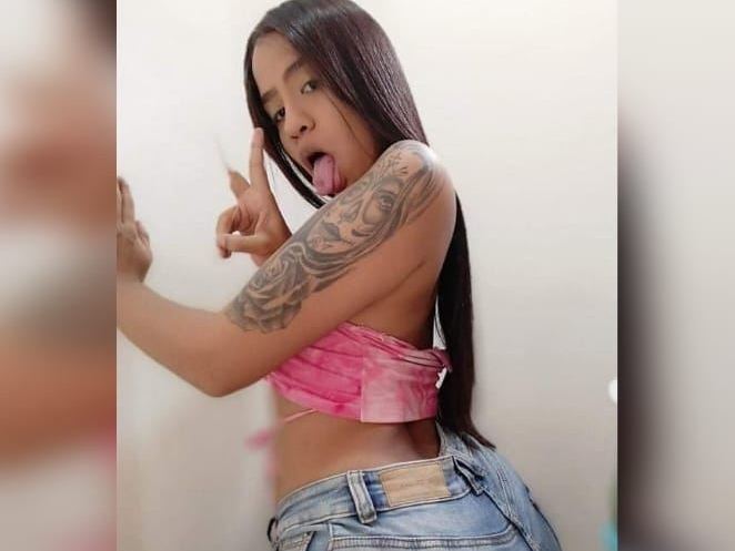 Imagen de perfil de modelo de cámara web de monserra35