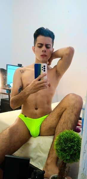 Darsteller DARIIEN Foto 2