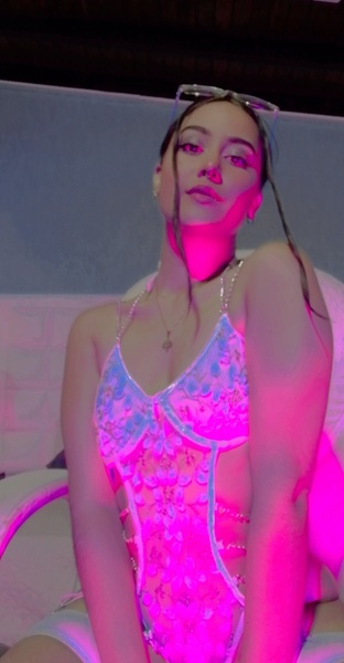 Interprète meggaan25 Photo 8