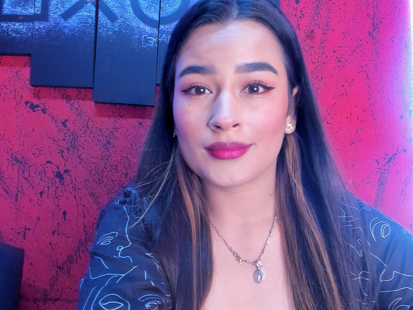 AzaliaPalacio profilbild på webbkameramodell