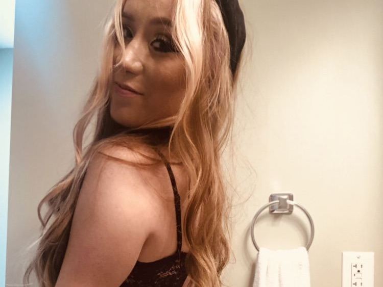 emobunnyyy immagine del profilo del modello di cam