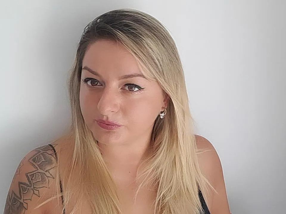 DANIYELE profielfoto van cam model 