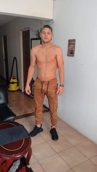 Intérprete biancabrowNTyron Foto 8