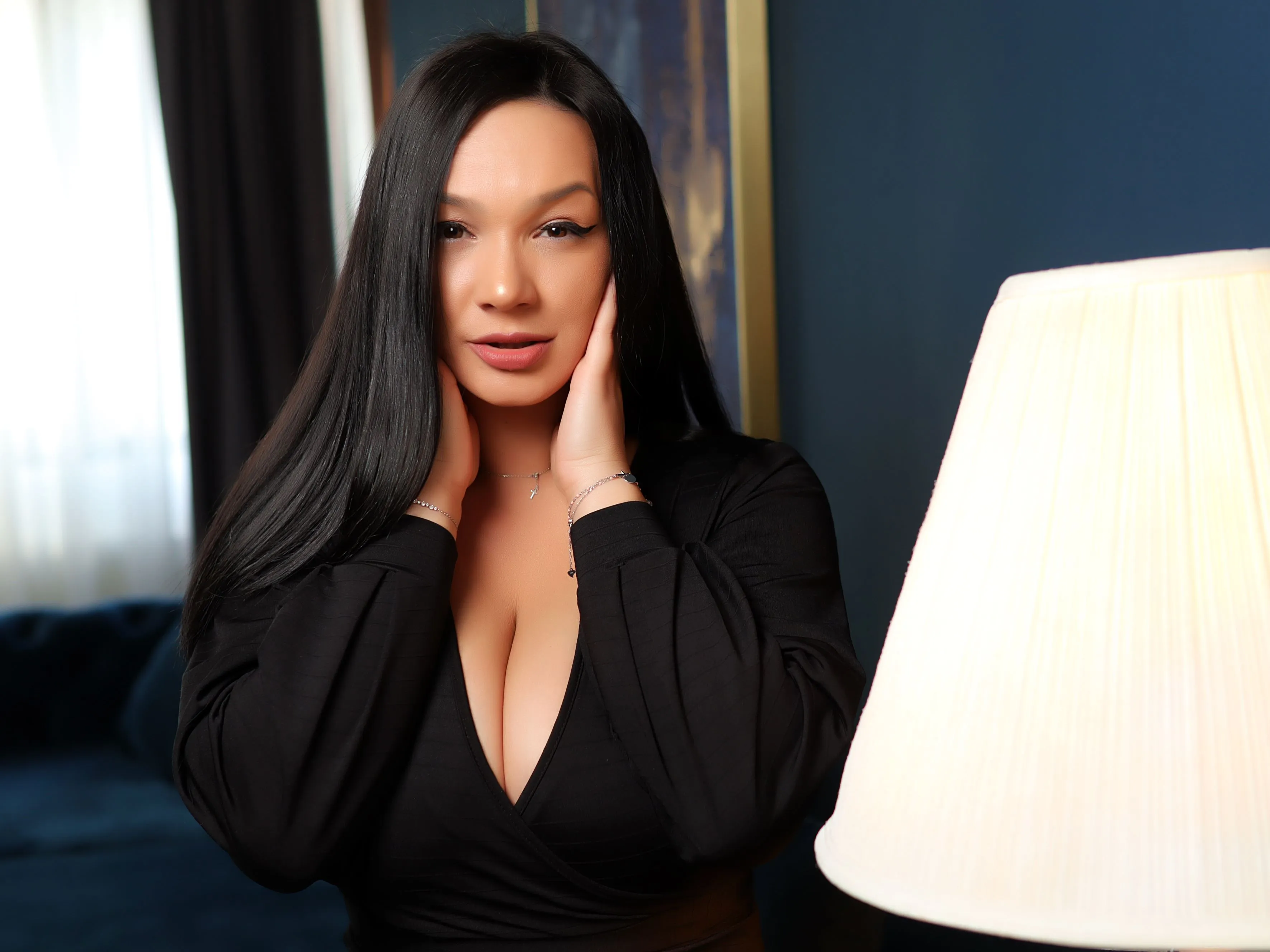 Imagen de perfil de modelo de cámara web de AlenaDesiree