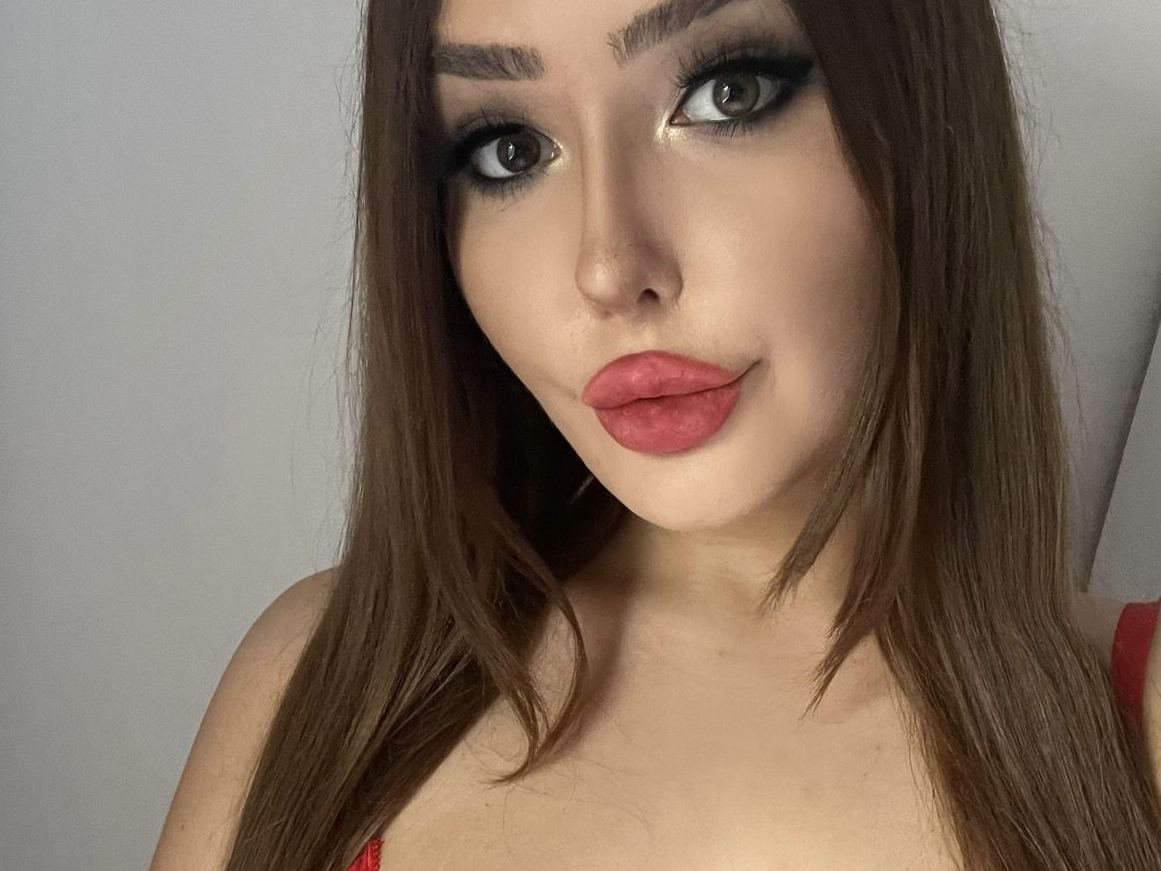 FlirtyKatUK immagine del profilo del modello di cam