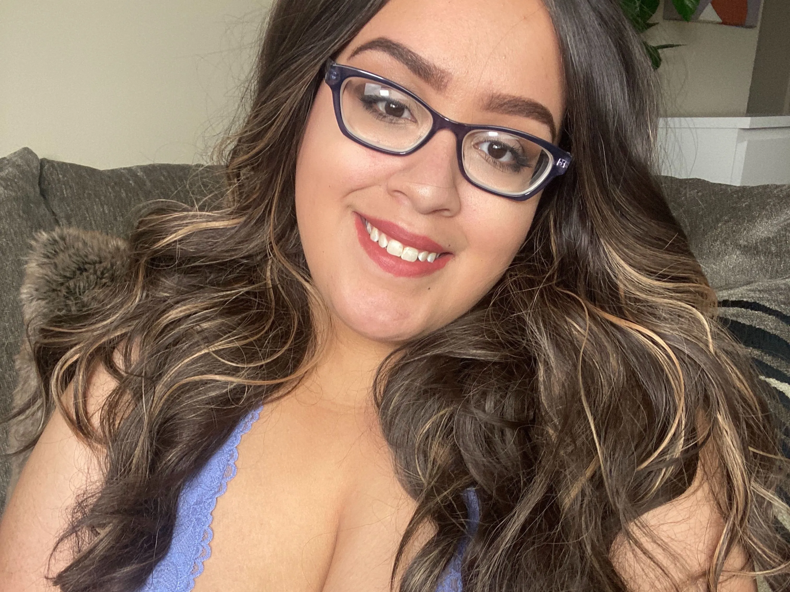 Imagen de perfil de modelo de cámara web de ThickTiffany