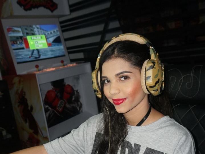 valentinasamder immagine del profilo del modello di cam