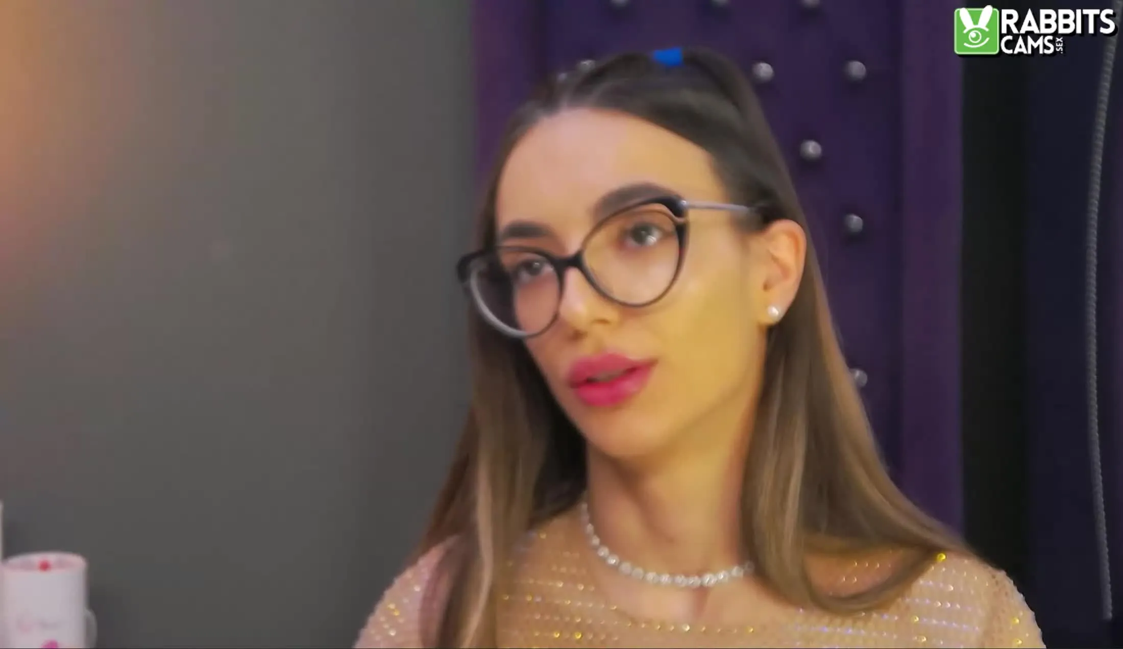 Intérprete TheaBloom Video 1