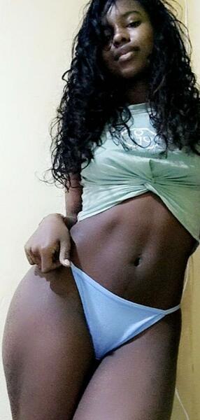 Artist GiannaHelmets Foto 3