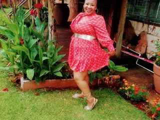 bustybigtities cam model profile picture