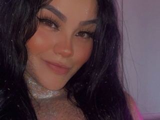 Image de profil du modèle de webcam MiiaHills