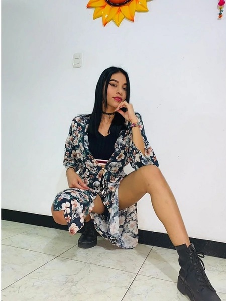 Performer SamanthaRing Photo 8