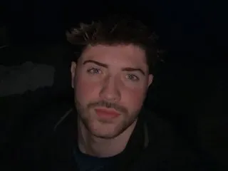 AdultStud5467