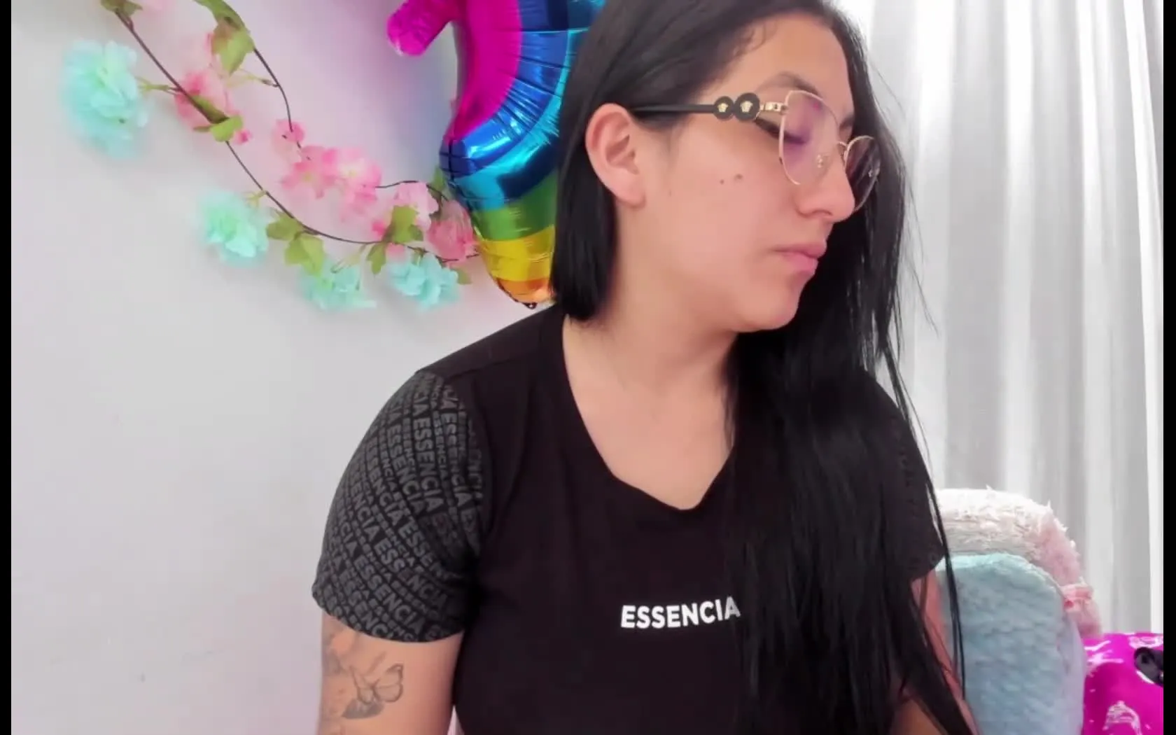 Artist loriiann Video 1