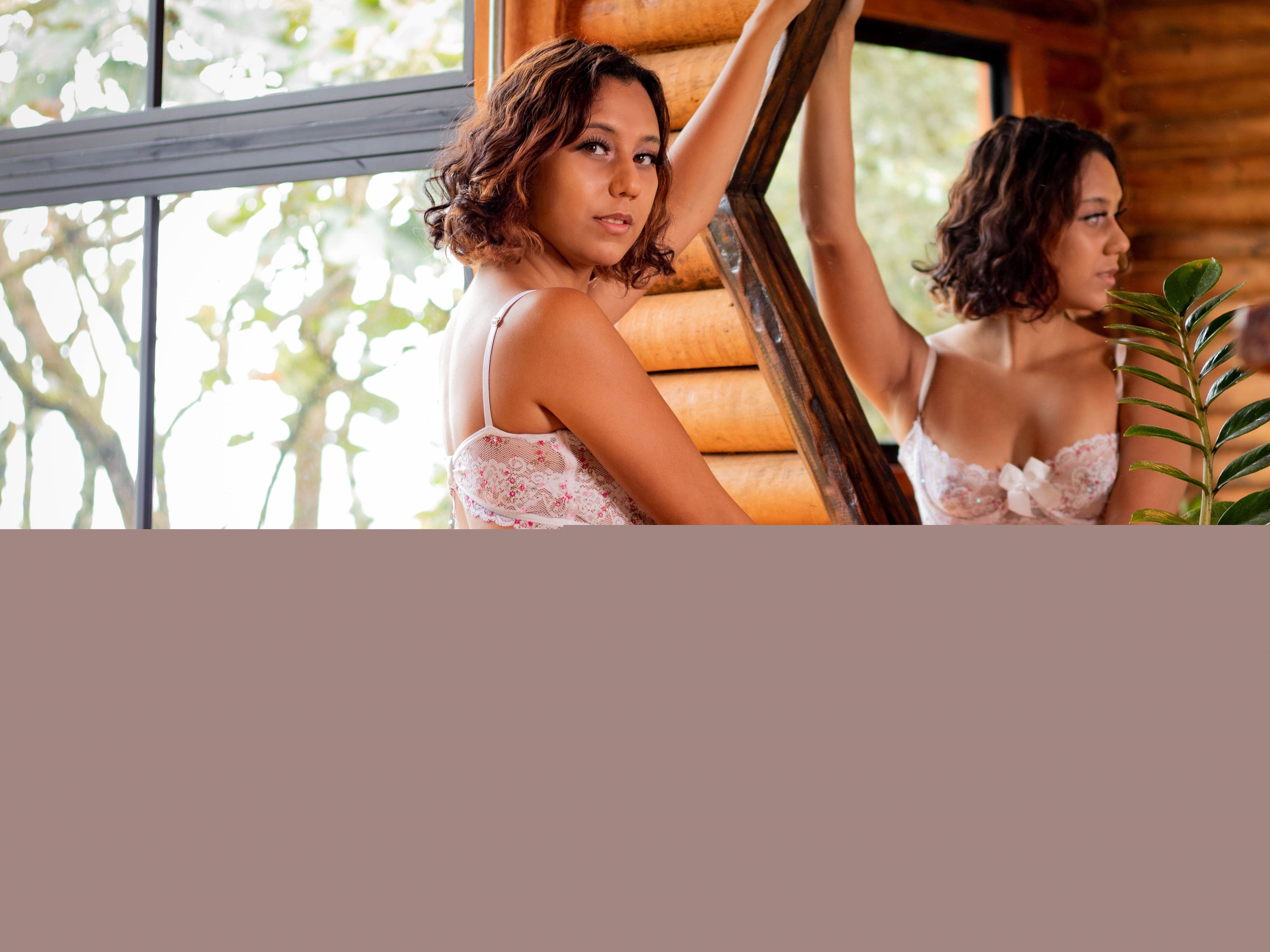 Imagen de perfil de modelo de cámara web de VivianaSanclair