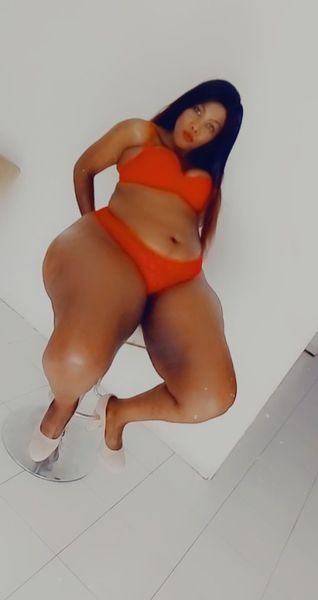 Artiest MassiveCurvesxx Foto 4