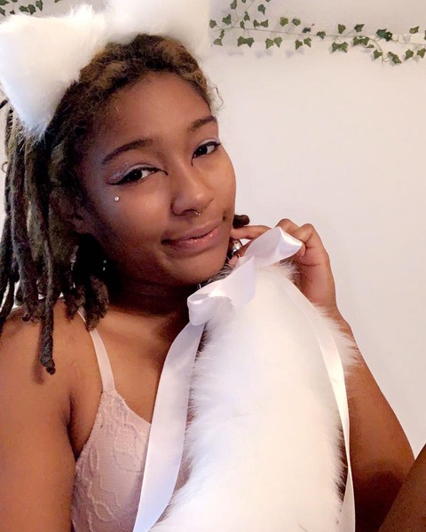 Interprète FemmFatalee40 Photo 2