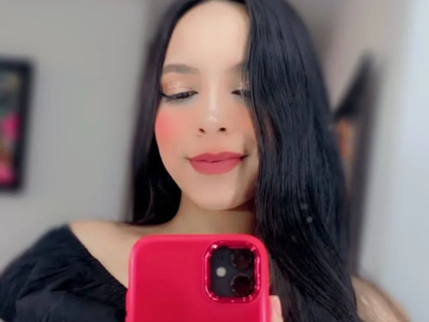 kristencurkova profielfoto van cam model