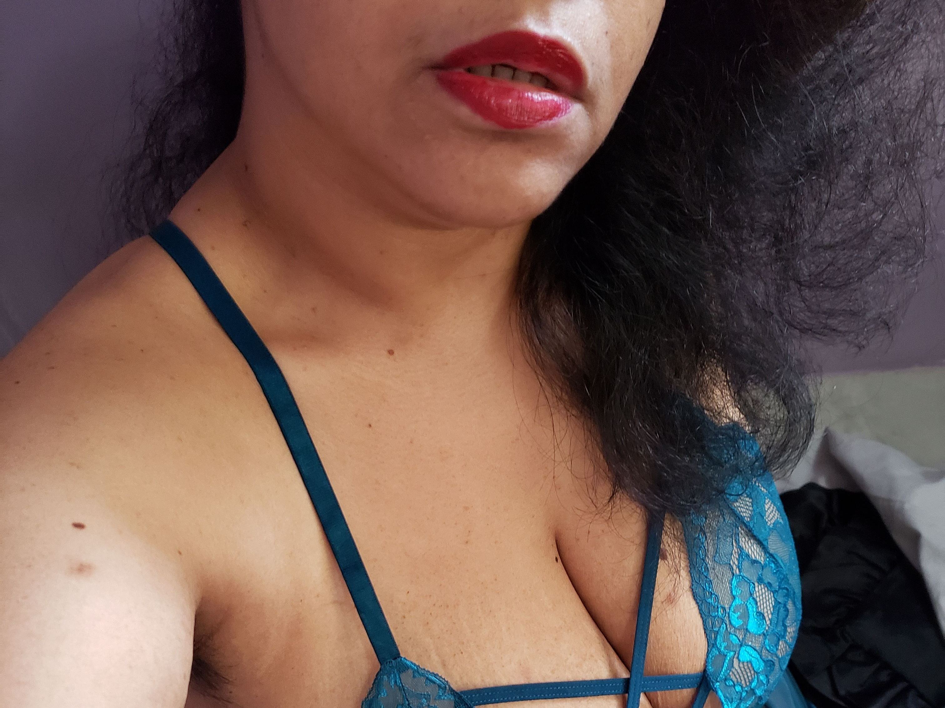 simplymoniq immagine del profilo del modello di cam