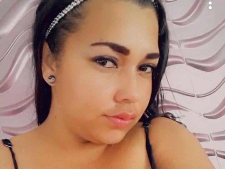 kinkylatiina69 Profilbild des Cam-Modells 