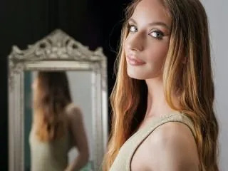 ALLAIYNA immagine del profilo del modello di cam