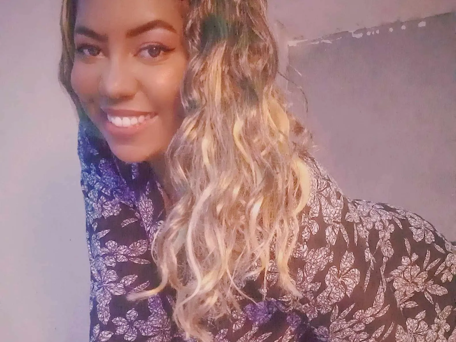Foto de perfil de modelo de webcam de Busty60Carolina