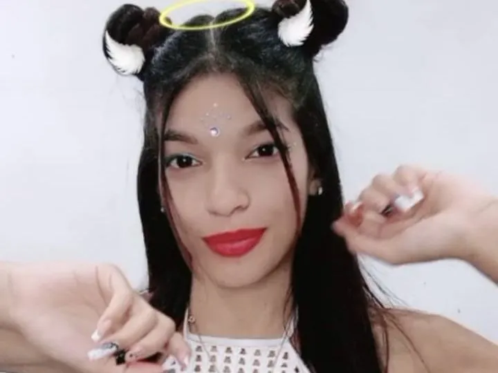 Image de profil du modèle de webcam JohanaBour