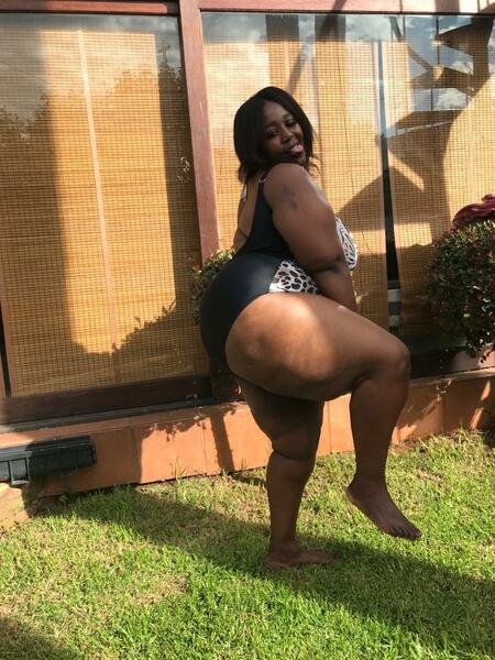 Artiest HugeTitsandAss4U Foto 2