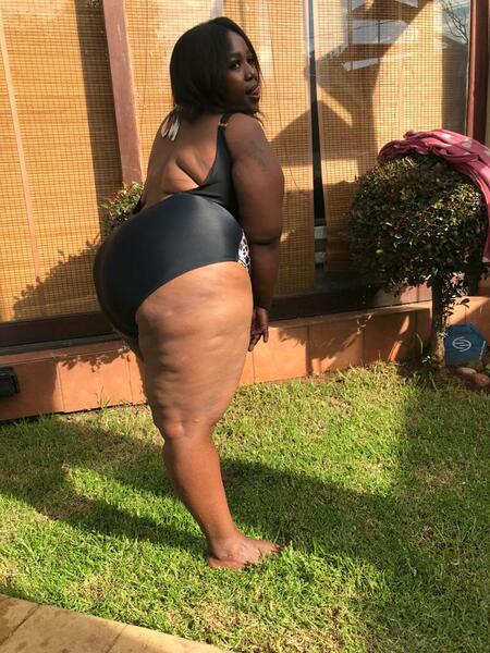 Artiest HugeTitsandAss4U Foto 1
