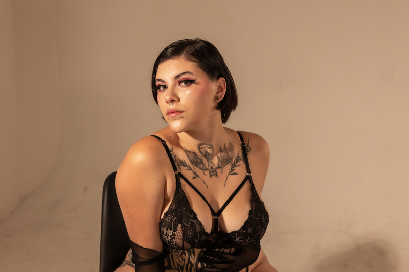 Performer MissyCharlotte Photo 5