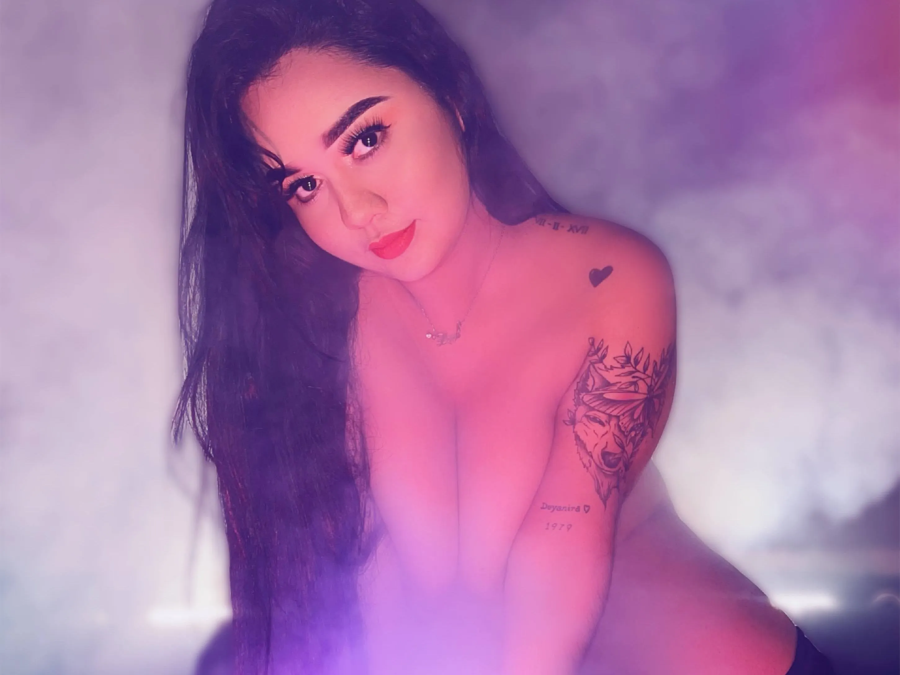 Imagen de perfil de modelo de cámara web de VioletaConroy