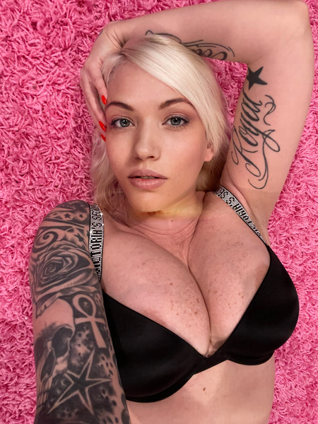 Intérprete VictoriaMonroeXXX Foto 1