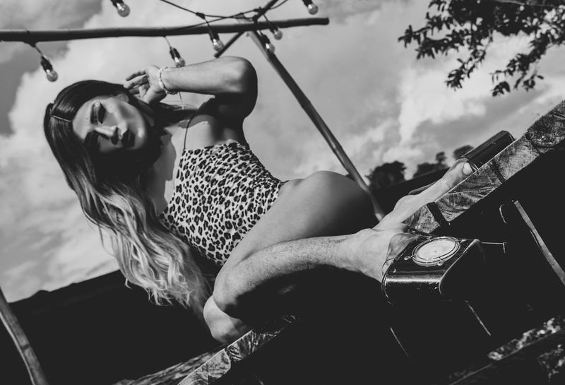 Performer IsaEvanz Photo 10