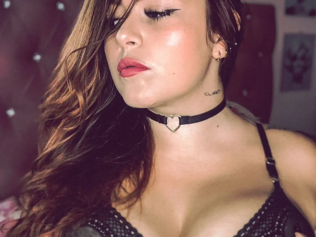 pamelabloson immagine del profilo del modello di cam