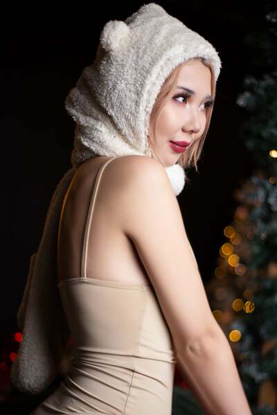 Performer HitomiCho Photo 2