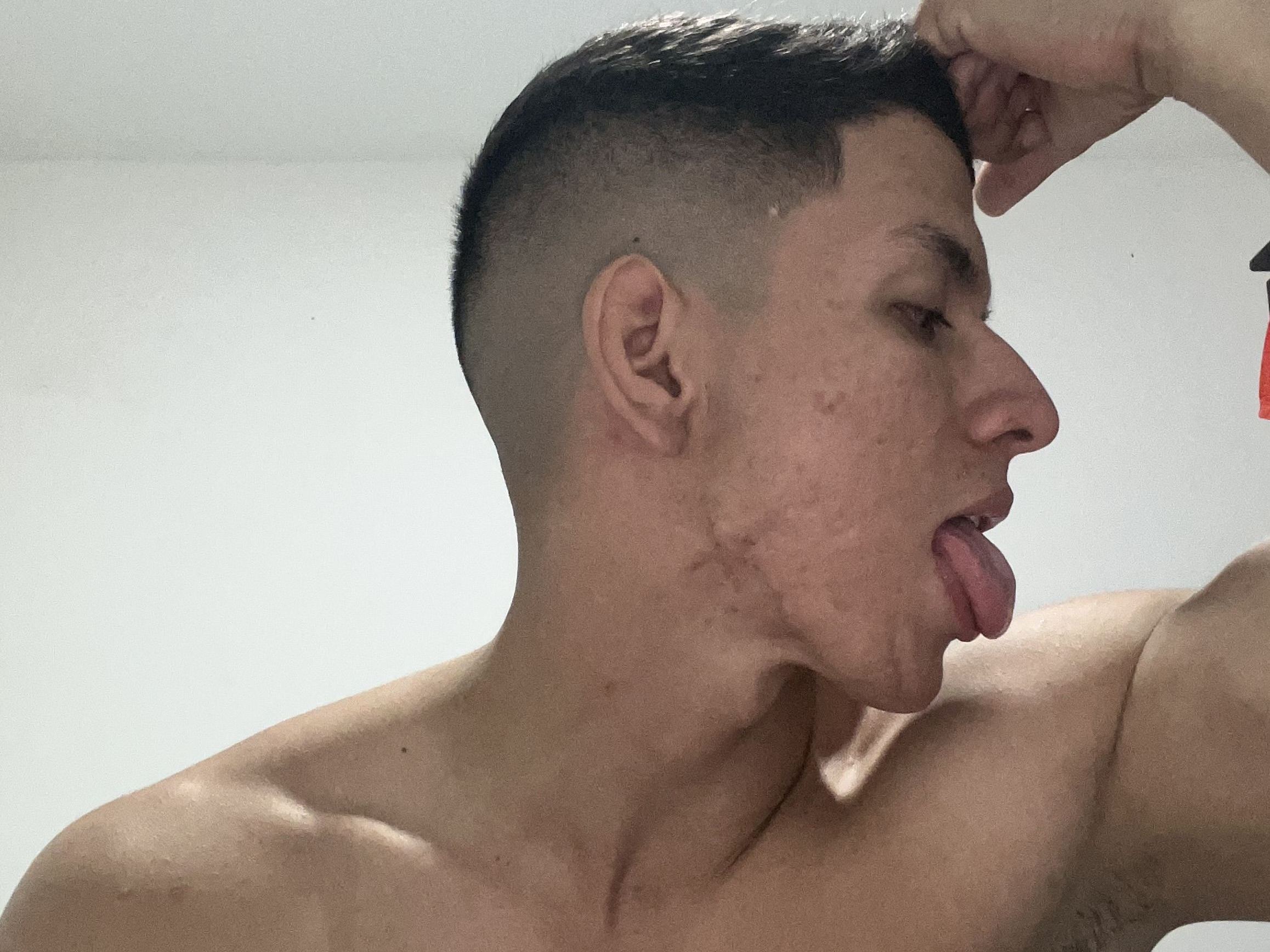 Foto de perfil de modelo de webcam de AARONWALKER 