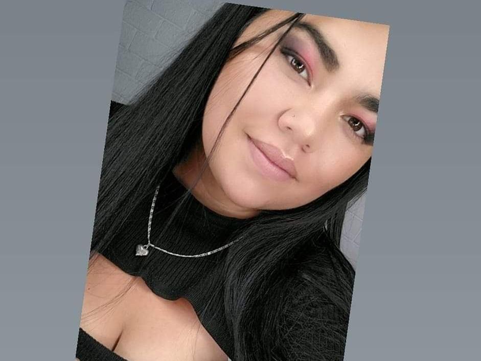 nahomiqueenig profielfoto van cam model 