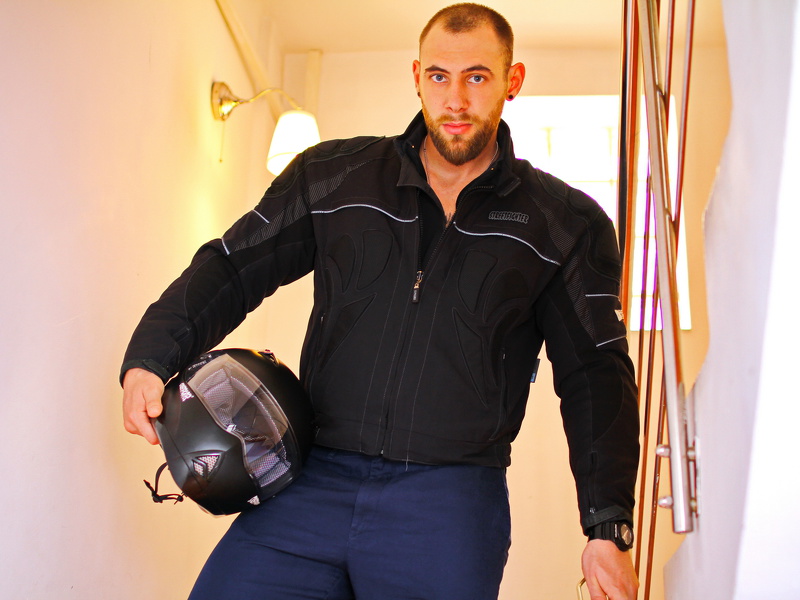 Performer TonyTattoo Photo 12