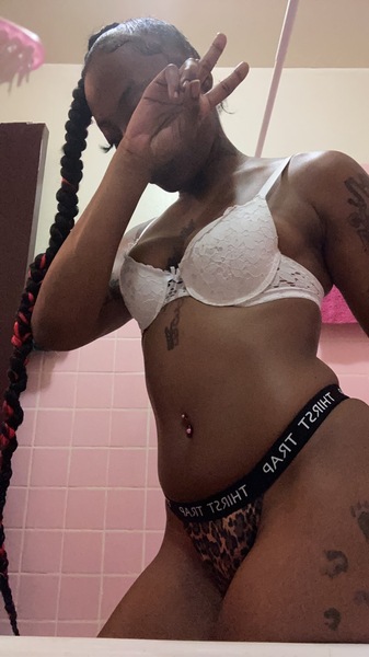 Performer PressurePinkk Photo 3