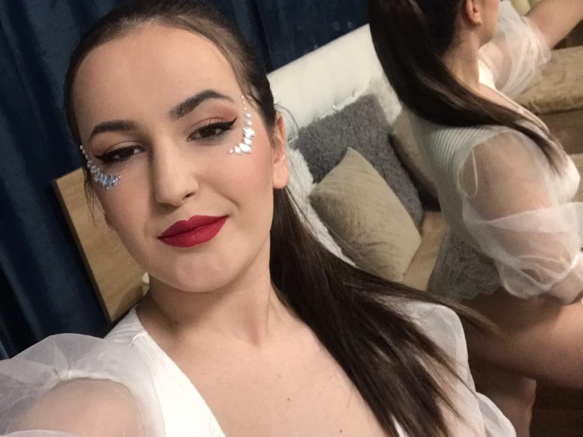 NaomiLin cam model profile picture