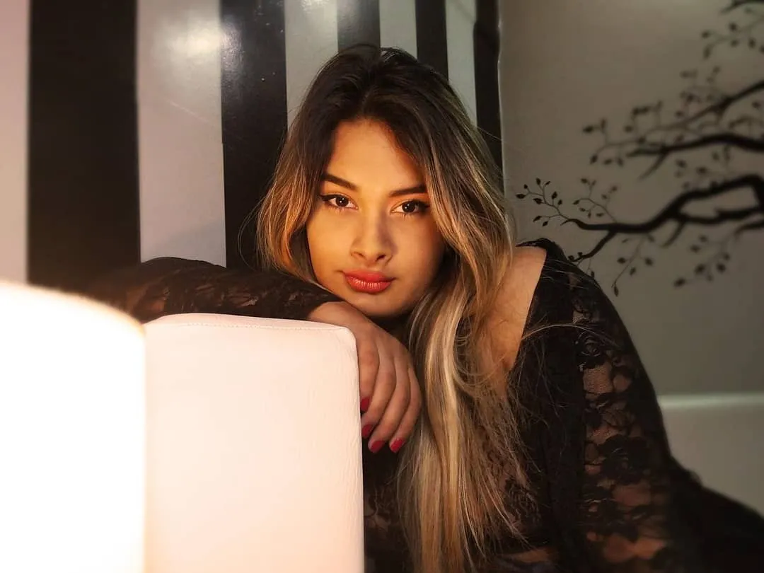 katherineZepol Profilbild des Cam-Modells