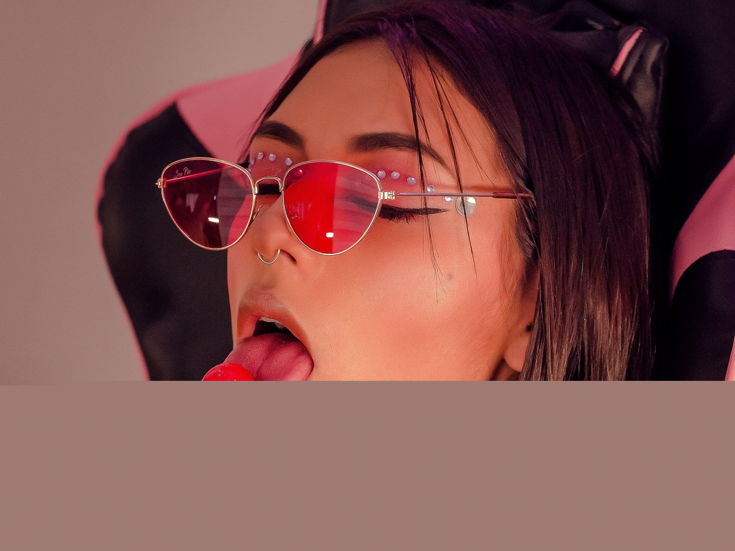 Image de profil du modèle de webcam Mariannaaa