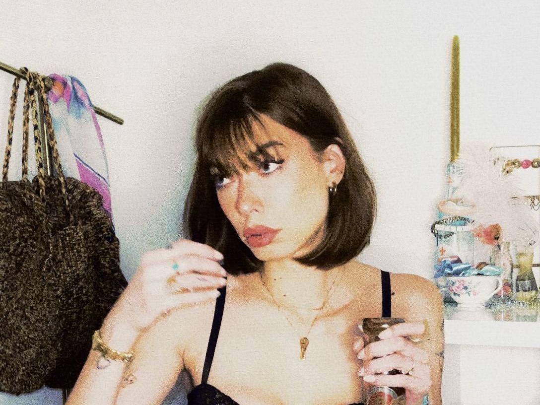 MoniquedeSade profilbild på webbkameramodell