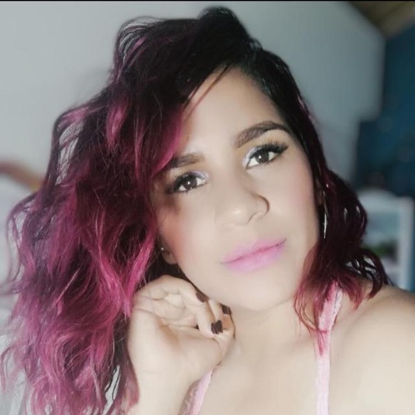 Artist Bellahillton Foto 6