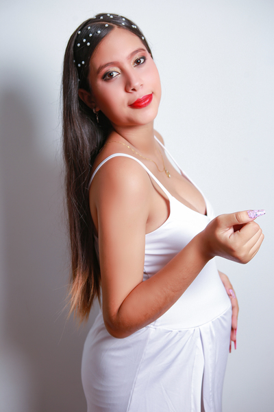 Performer CamilaEvanz Photo 7