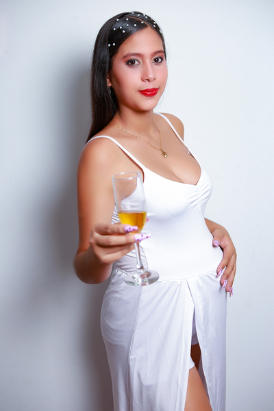 Performer CamilaEvanz Photo 9